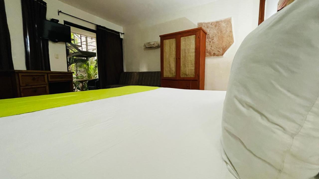 Hotel B&B - 5Th Avenue ปลายาเดลการ์เมน ภายนอก รูปภาพ A room at the hotel